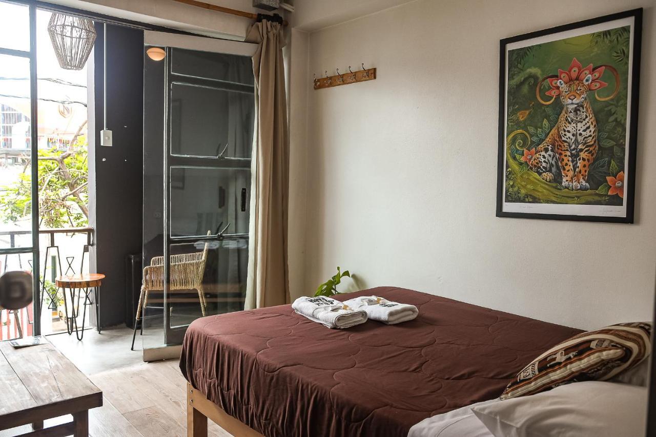 Black Llama Hostel Miraflores 利马 外观 照片