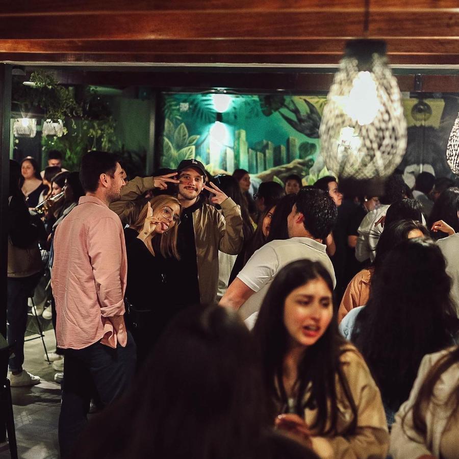 Black Llama Hostel Miraflores 利马 外观 照片